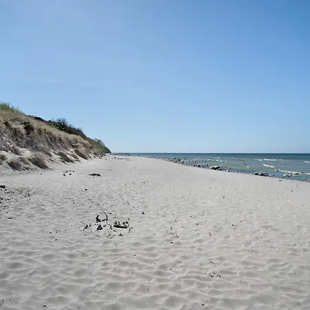 - Bark Sedov, Bgl 2 ホリデーパーク *