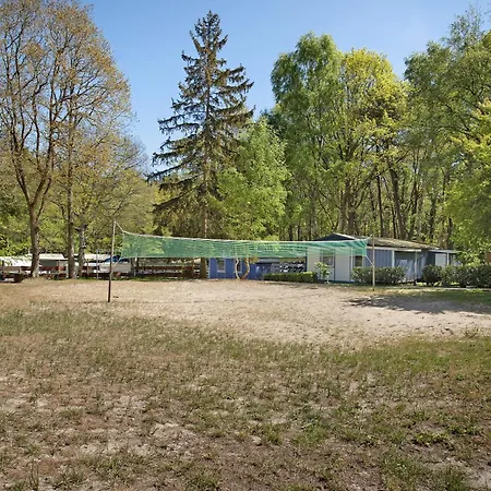 - Bark Sedov, Bgl 2 ホリデーパーク *