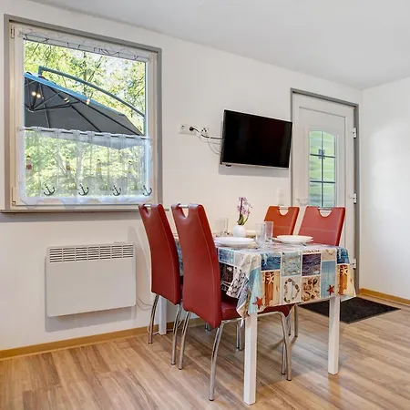 - Bark Sedov, Bgl 2 ホリデーパーク